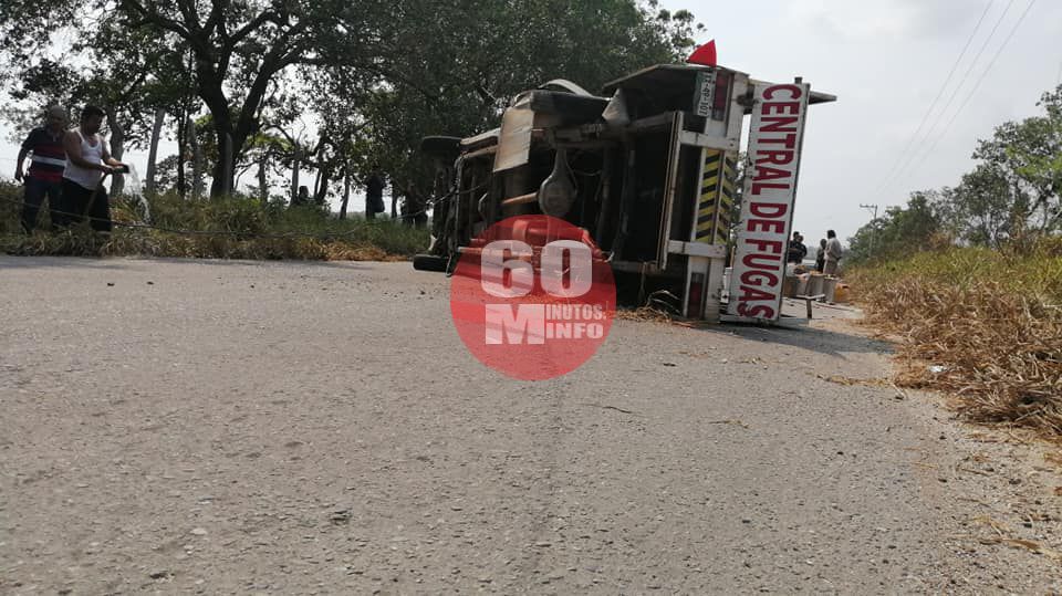 Ebrio Taxista Provoca Aparatoso Choque Minutos