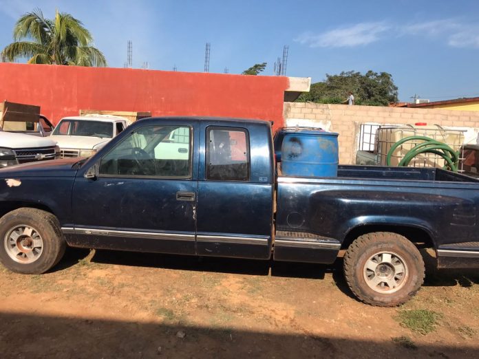 Camioneta con hidrocarburo quedó bajo resguardo de Policía Estatal