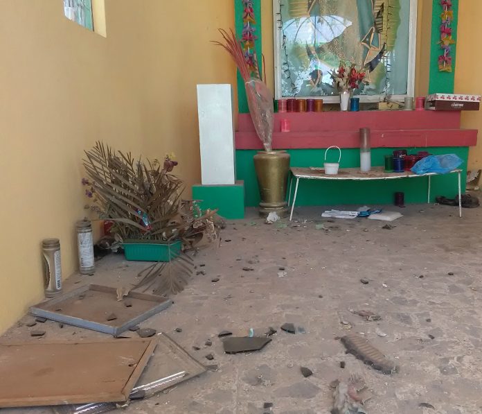 Causan destrozos en capilla católica1