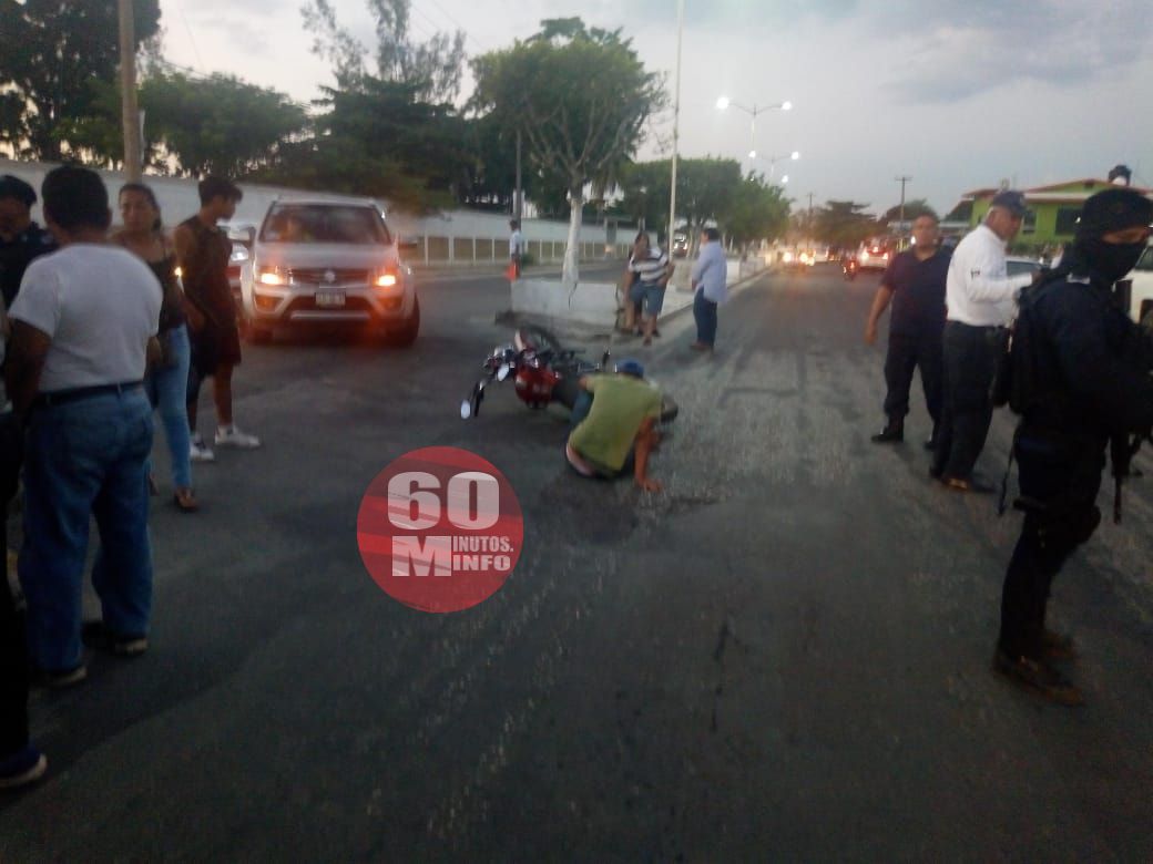 subirConductor de camioneta, atropella a motociclista3