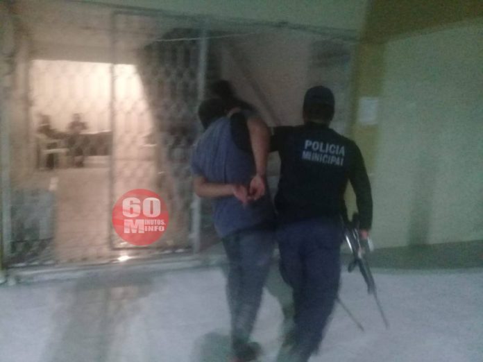 Detienen a ebrio sujeto por escandaloso