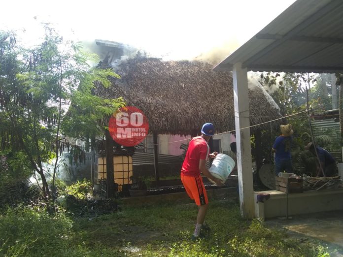 Se incendia palapa en Villa Cuichapa2