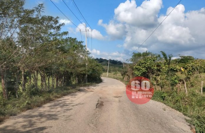 Ya es intransitable la carretera Cuichapa Las Choapas3