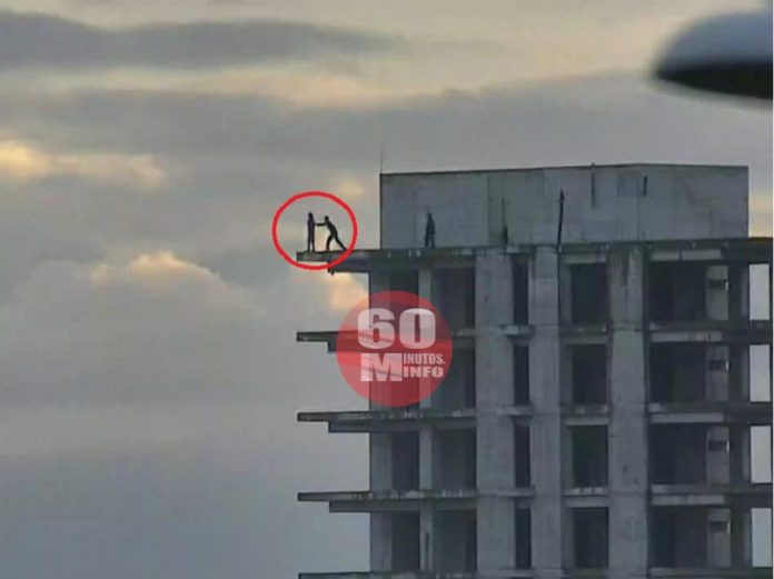 Policía Estatal evita suicidio en Xalapa