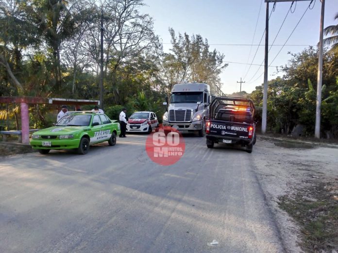 Taxistas se unieron contra MADISA, bloquearon carretera2