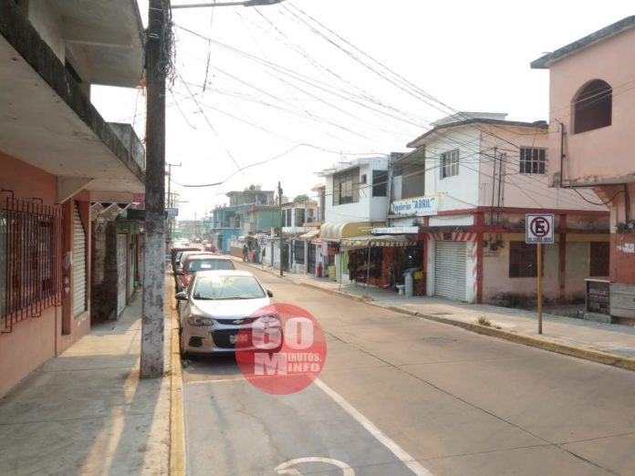 En plena contingencia CAEV deja sin agua colonias de Nanchital
