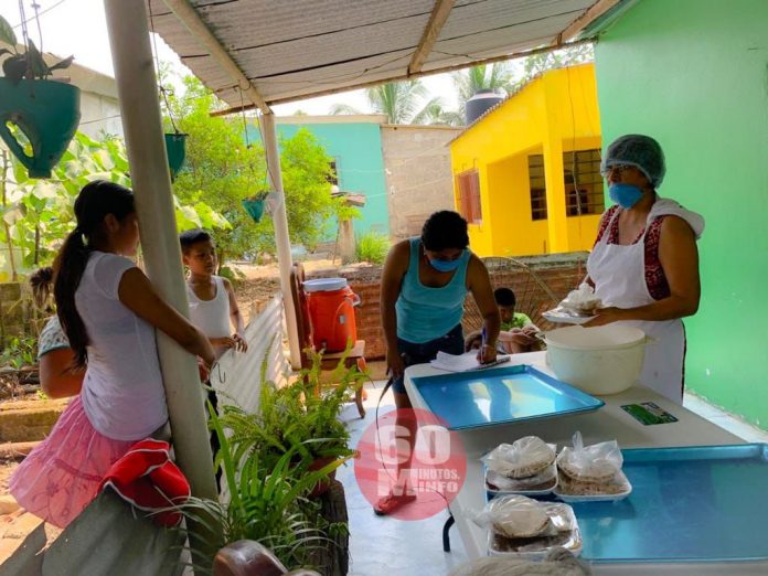 Comercios se unen al apoyo de familias vulnerables de Moloacán4
