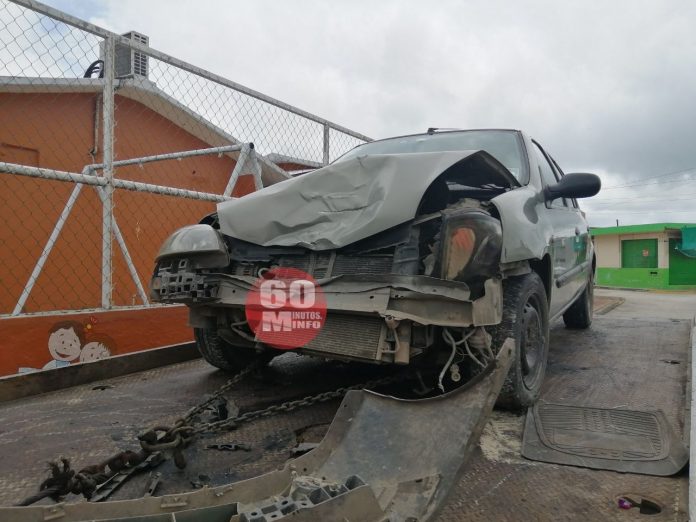 Menor choca contra camioneta en la colonia Aurora, de Las Choapas