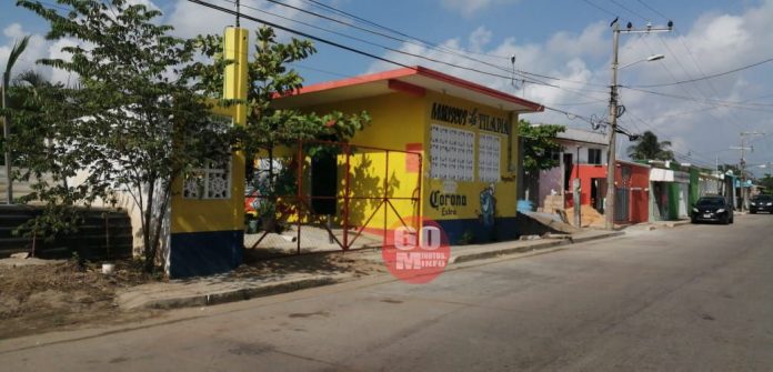 Roban auto particular en el fraccionamiento Punta Caracol