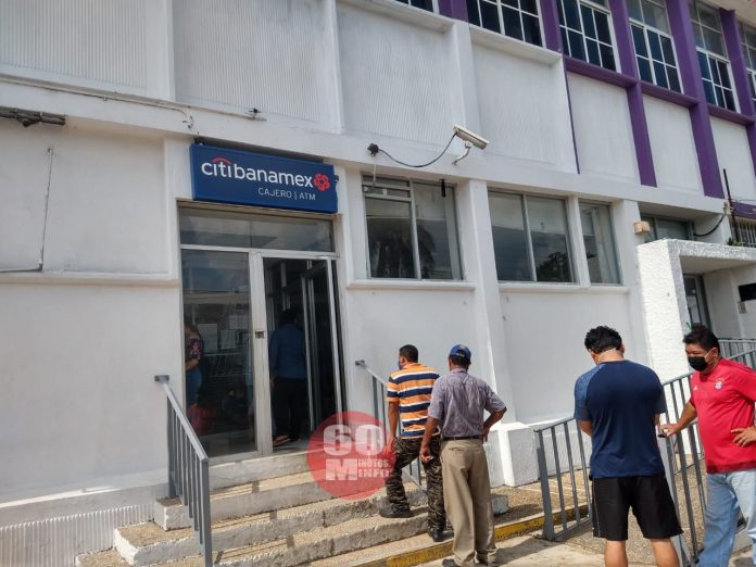 Sin fecha para apertura de Banamex en Agua Dulce