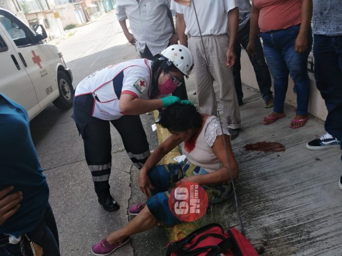 Atropellan a abuelita en Nanchital