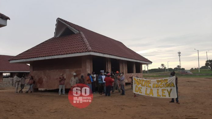 Paran labores en la construcción de la Universidad de Bienestar de Allende2