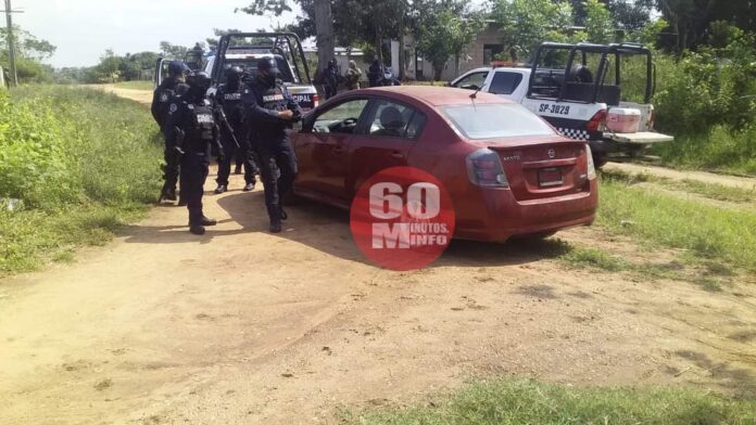 Aseguran fuerzas del orden en 101 bolsas de mariguana en un vehículo3