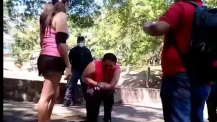 Mujer enfrenta a acosador en Tabasco y procede legalmente tras sufrir hostigamiento