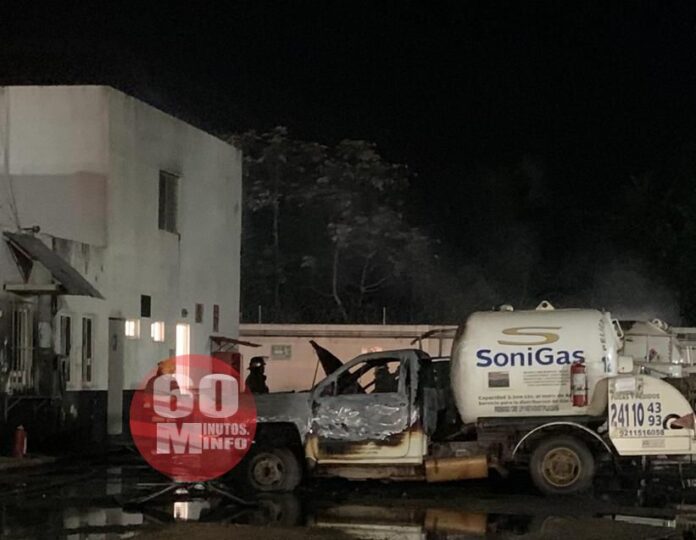 Se incendian seis pipas3