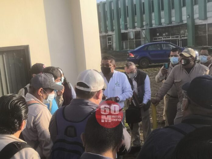 Se manifiestan trabajadores de la sección 11 de Nanchital