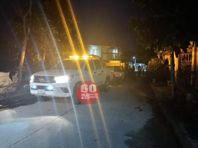 Trasladan grave a mujer al hospital por tomar veneno