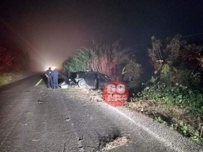 Miles de pesos en daños materiales en aparatoso accidente2