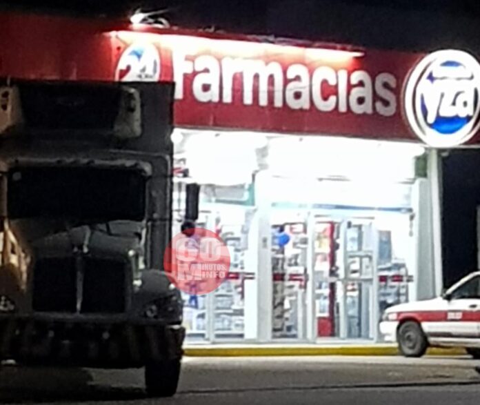 Asaltan farmacia YZA en Coatzacoalcos