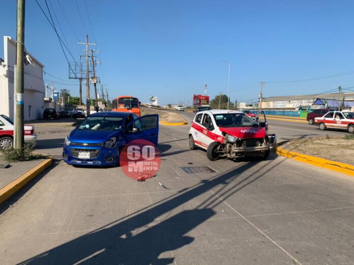 Coche entre taxi y auto particular
