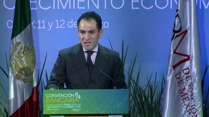 Hacienda revisa al alza su estimación de crecimiento para el PIB de México en 2021