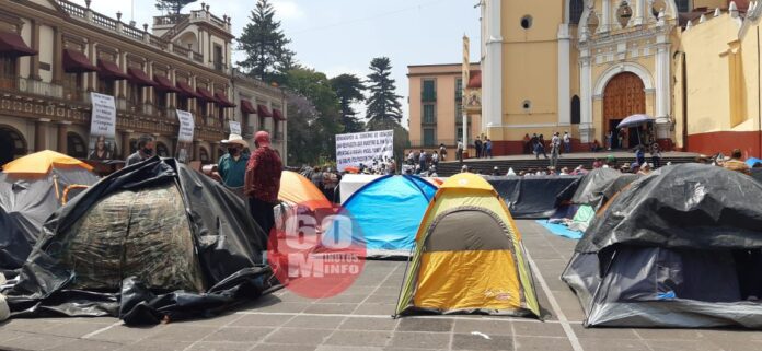Los 400 Pueblos instalan plantón permanentemente en Xalapa2