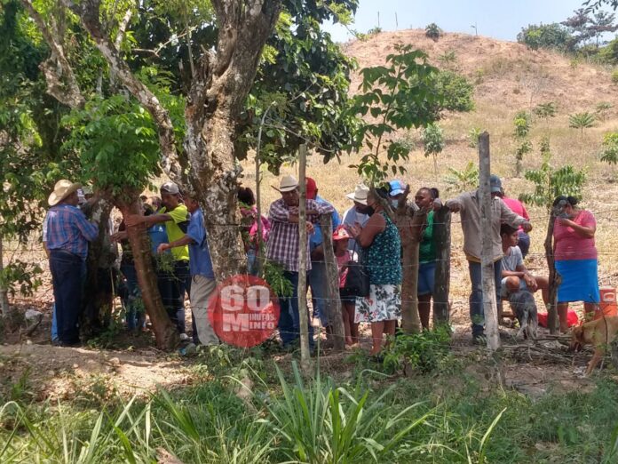 Desalojan a más de 50 familias en el ejido Miguel Alemán4