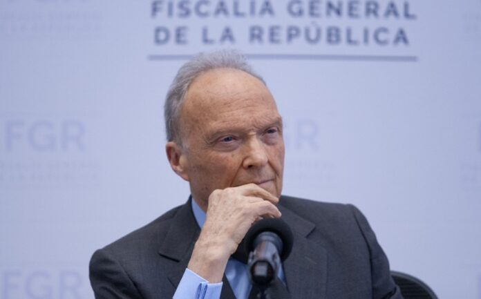 Gertz Manero acusa a ministro de SCJN de invadir facultades de FGR en desafuero de García Cabeza de Vaca