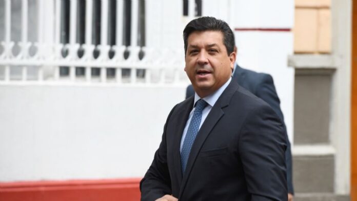 Gobernador de Tamaulipas enfrenta dos delitos en orden de aprehensión