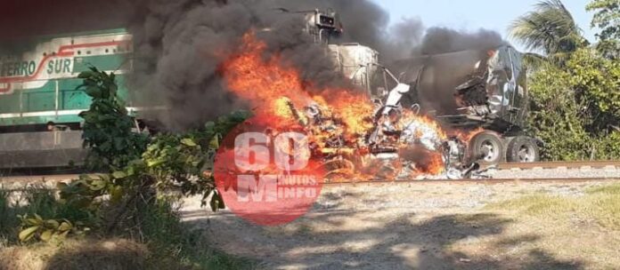Pipa explotó cuando fue embestida por el tren al intentarle ganarle el paso en Chinameca
