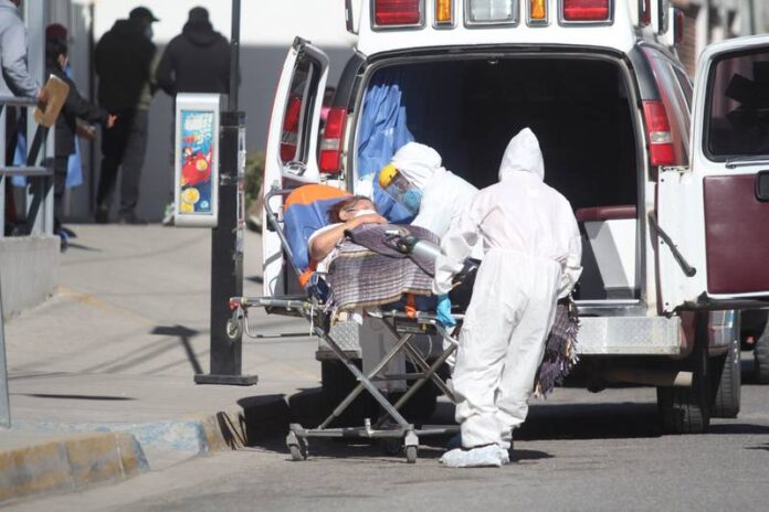 Suman 221,647 muertes por COVID-19 en México