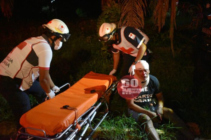 Derrapa motociclista en el bulevar de Las Choapas