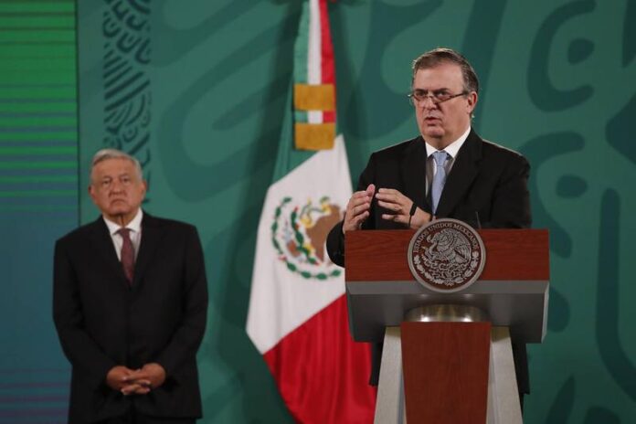 Ebrard da pistoletazo de inicio a la sucesión presidencial