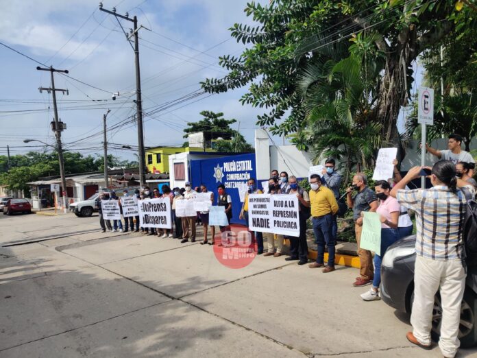 Reporteros agredidos acuden a levantar su denuncia3