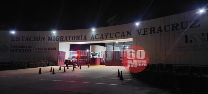 Se amotinan centroamericanos en la Estación Migratoria de Acayucan