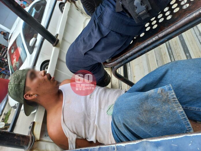 Detienen a conocido adicto por robo de tenis en Las Choapas