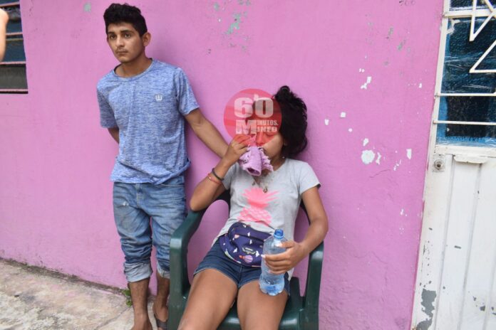 Grave mujer luego de choque en Las Choapas; la trasladan intubada a Coatza