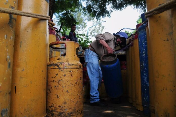 La bajada del precio del gas LP reduce por fin la inflación