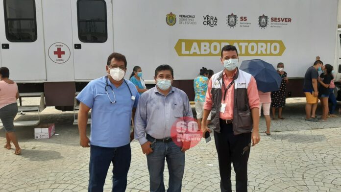 Realizan primera Brigada Itinerante de Salud en la cabecera municipal de Moloacán