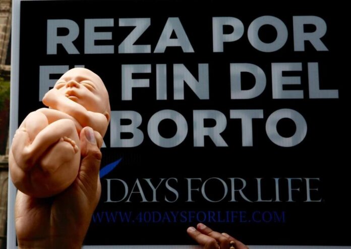 VOTA LA CORTE POR LA MUERTE