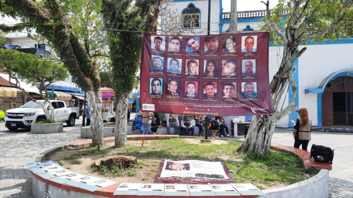 Integrantes del colectivo Unidos por Amor a Ti
