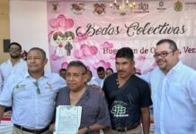Los compadres se dieron el sí y se casan en bodas colectivas en Hueyapan, Veracruz