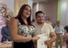 Pareja igualitaria une sus vidas en boda colectiva de Cosoleacaque.