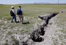 Descartan que mega grieta en Galeana esté relacionada con la falla de Santo Domingo