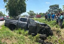 TrĂĄgico accidente en la VillahermosaâCĂĄrdenas: Volcadura de camioneta deja un fallecido