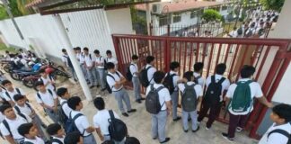 🚨 ¿DISCIPLINA O REGLAS ANTICUADAS? DEJAN FUERA DEL COBATAB A ESTUDIANTES POR LLEVAR EL CABELLO LARGO