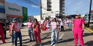 ¡JUSTICIA PARA LA DRA. CRISTINA RAMOS! MARCHAN EN COATZACOALCOS Y EXIGEN LA DETENCIÓN DEL PRESUNTO RESPONSABLE