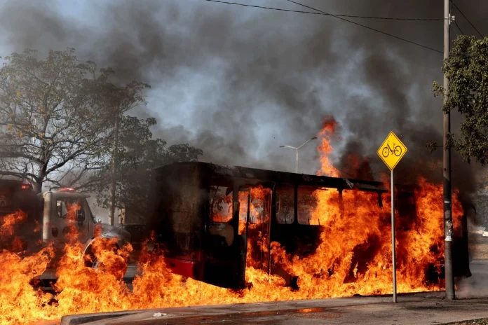 enfrentamientos-en-jalisco-dejan-al-menos-19-personas-muertas_db81444a-44bd-4def-8746-fa06440afe3a_medialjnimgndimage=fullsize