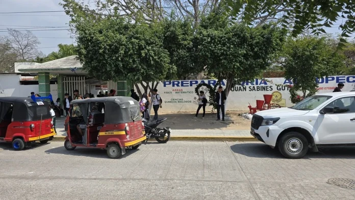 estudiante-de-preparatoria-de-16-anos-da-a-luz-en-el-bano-de-la-escuela-en-chiapas_49c13b44-d9b4-4676-a139-d8e592111270_medialjnimgndimage=fullsize Según cifras oficiales, Chiapas ocupa el primer lugar nacional en embarazo infantil y adolescente.