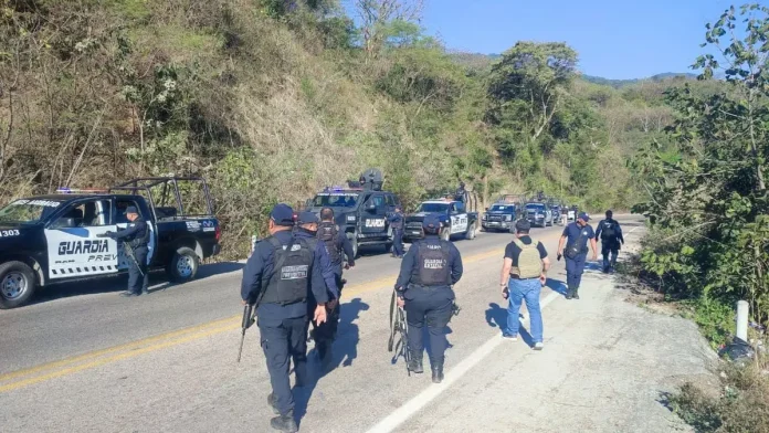 fiscalia-de-chiapas-procesa-a-11-policias-por-presunta-relacion-con-la-delincuencia_24b8d54f-4b18-44fa-a429-463c6cb4ce97_media
